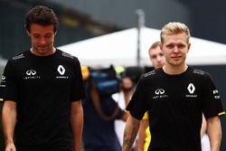 (L to R): Jolyon Palmer, Renault Sport F1 Team with team mate Kevin Magnussen, Renault Sport F1 Team