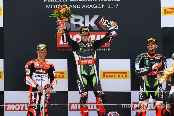 Podium: Ganador, Jonathan Rea, Kawasaki Racing, segundo, Marco Melandri, Ducati Team, tercero, Tom Sykes, Kawasaki Racing