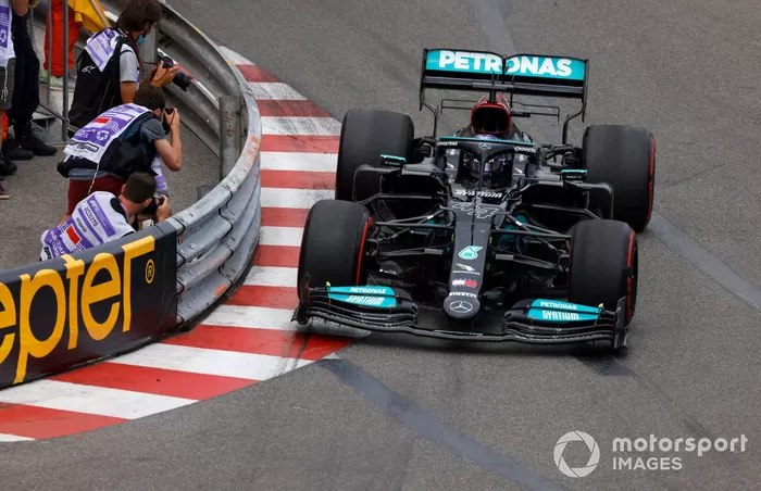 Lewis Hamilton, Mercedes W12