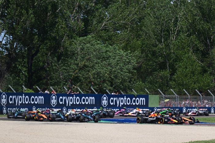 Lando Norris, McLaren, Oscar Piastri, McLaren, Max Verstappen, Red Bull Racing, George Russell, Mercedes, Fernando Alonso, Aston Martin Racing