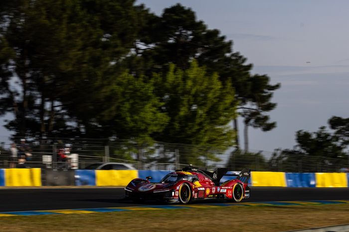  #51 AF Corse Ferrari 499P: Alessandro Pier Guidi, James Calado, Antonio Giovinazzi