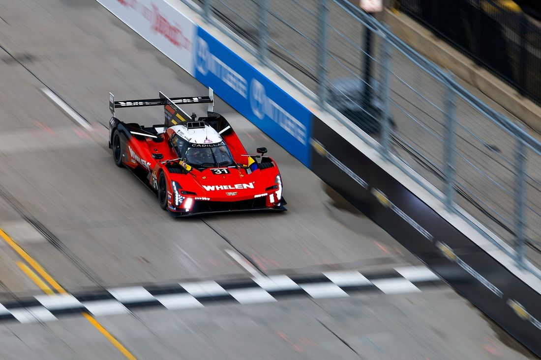 #31 Cadillac Action Express Cadillac V- Series.R: Jack Aitken, Earl Bamber