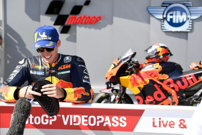 Ganador de la pole Pol Espargaró, Red Bull KTM Factory Racing
