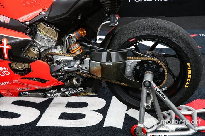 Eugene Laverty, Team Go Eleven bike