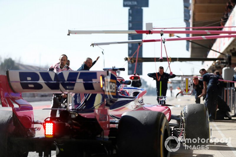 Sergio Perez, Racing Point F1 Team RP19, pit stop