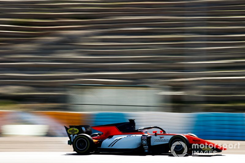 Jordan King, MP MOTORSPORT, con del fumo