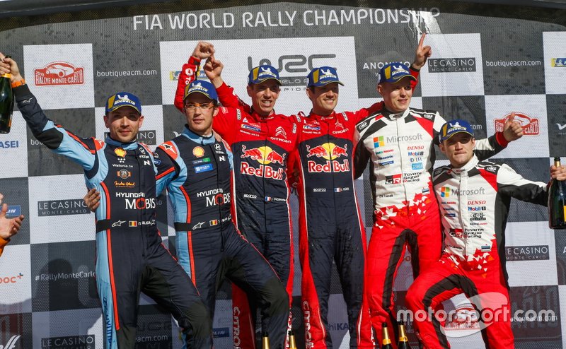 Podio: ganador, Sébastien Ogier, Julien Ingrassia, Citroën World Rally Team Citroen C3 WRC, segundo, Thierry Neuville, Nicolas Gilsoul, Hyundai Motorsport Hyundai i20 Coupe WRC, tercero, Ott Tänak, Martin Järveoja, Toyota Gazoo Racing WRT Toyota Yaris WRC