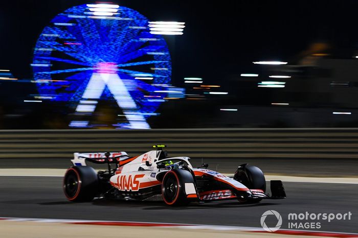 Mick Schumacher, Haas VF-22
