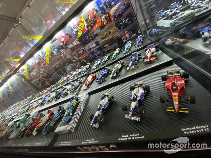 Colección de coches miniatura de F1