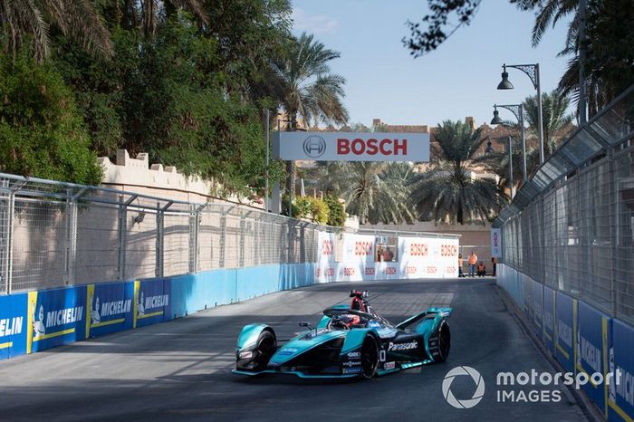 17º Mitch Evans, Jaguar Racing, Jaguar I-Type 4