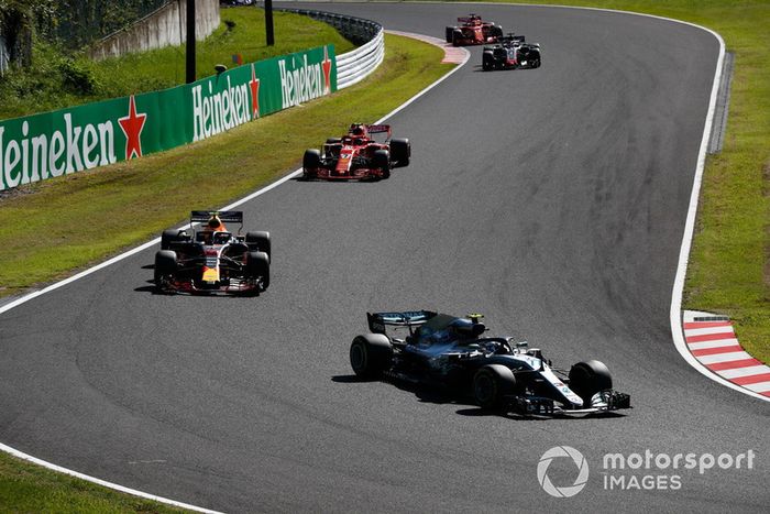 Valtteri Bottas, Mercedes AMG F1 W09, Max Verstappen, Red Bull Racing RB14, Kimi Raikkonen, Ferrari SF71H, Romain Grosjean, Haas F1 Team VF-18, y Sebastian Vettel, Ferrari SF71H