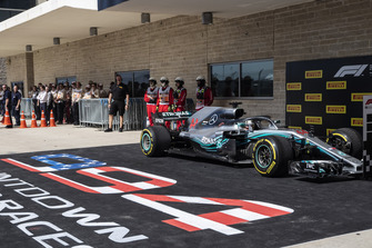 Lewis Hamilton, Mercedes AMG F1 W09 EQ Power+ parc ferme