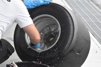 Dettaglio di uno pneumatico Pirelli