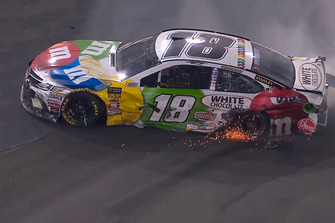 Dreher: Kyle Busch, Joe Gibbs Racing, Toyota Camry M&M's White Chocolate