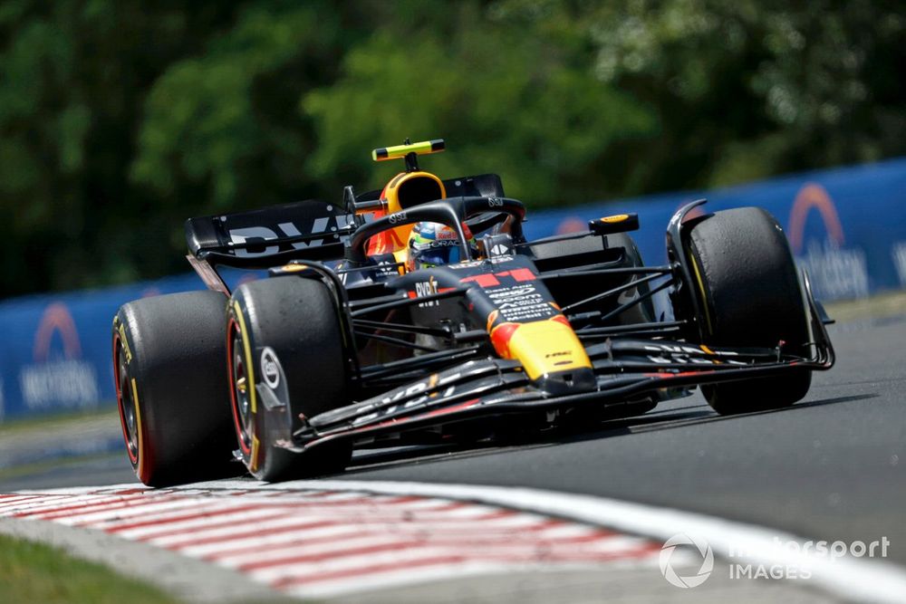 Sergio Perez, Red Bull Racing RB1, en acción durante la FP3 del GP de Hungría.