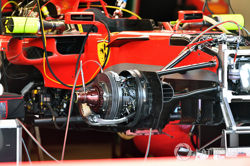 Ferrari SF71H front wheel hub detail