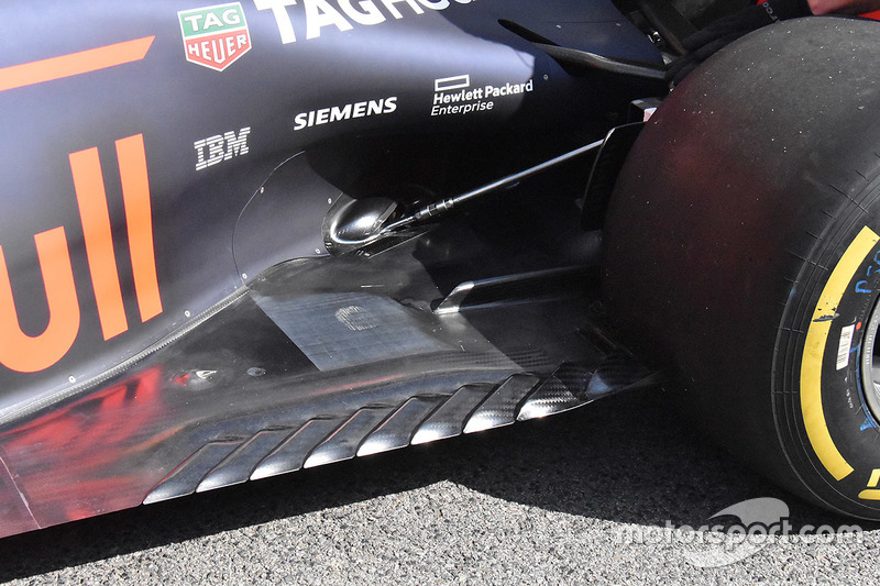 Red Bull Racing RB14 rear floor