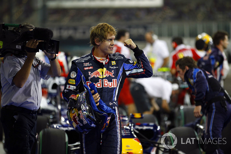 Sebastian Vettel, Red Bull Racing RB6 Renault, dans le parc fermé