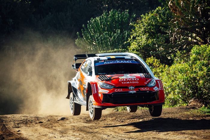 Оливер Сольберг, Эллиот Эдмондсон, Toyota Gazoo Racing WRT Toyota GR Yaris Rally1