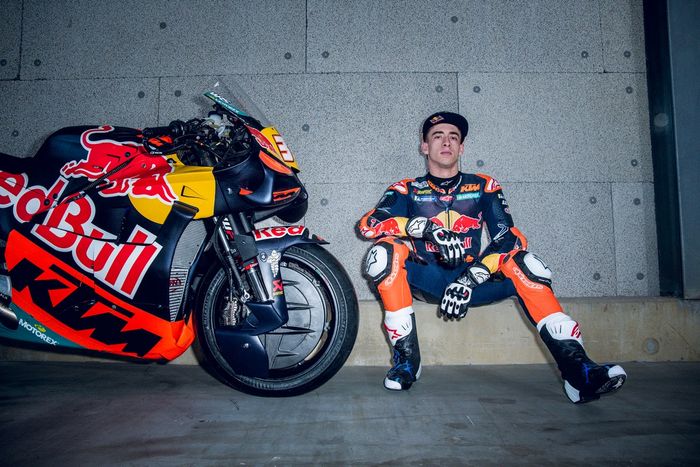 Pedro Acosta, Tim Balap Pabrik Red Bull KTM