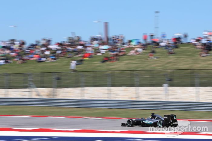Lewis Hamilton, Mercedes AMG F1 W07 Hybrid