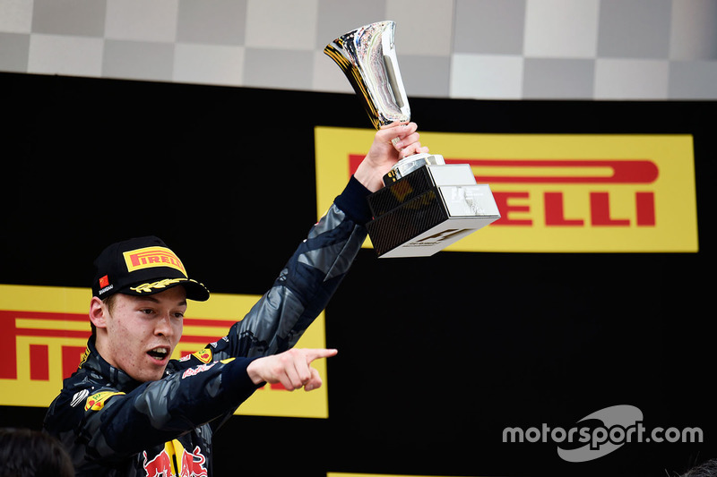 Podium: tercero, Daniil Kvyat, Red Bull Racing