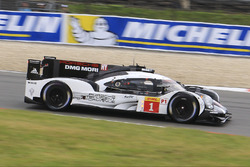 #1 Porsche Team Porsche 919 Hybrid: Timo Bernhard, Mark Webber, Brendon Hartley
