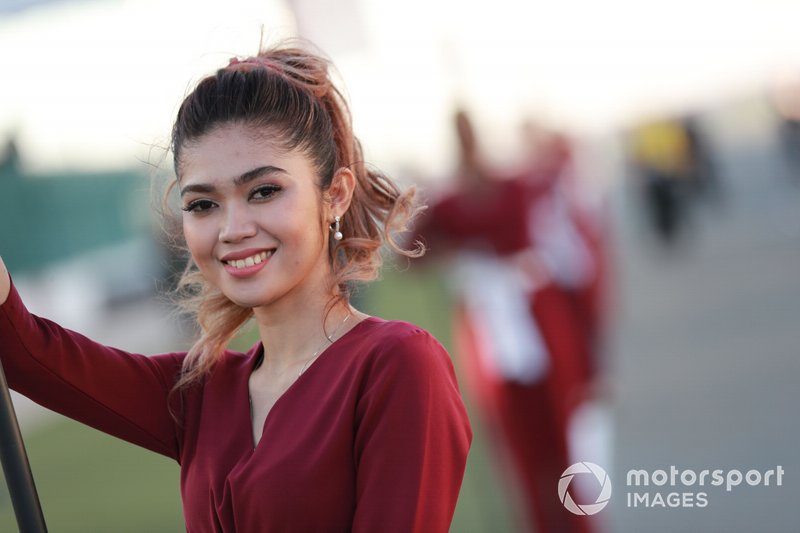 Une grid girl