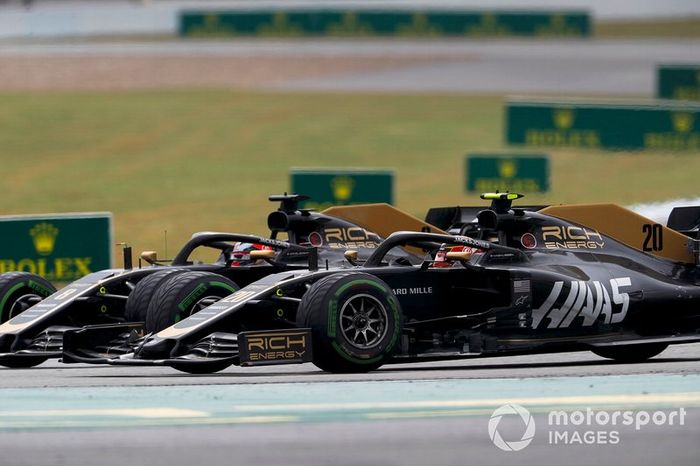 A pesar de las advertencias de su equipo, ambos pilotos se tocaron también en Alemania