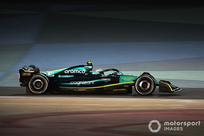 12º Sebastian Vettel, Aston Martin AMR22