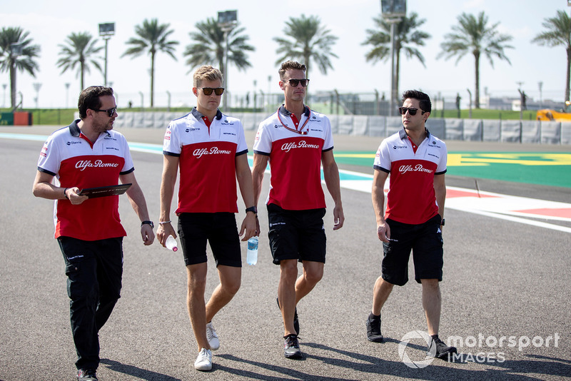 Marcus Ericsson, Sauber walks the track