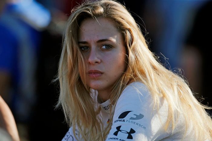 Sophia Flörsch, Van Amersfoort Racing Dallara F317 - Mercedes-Benz