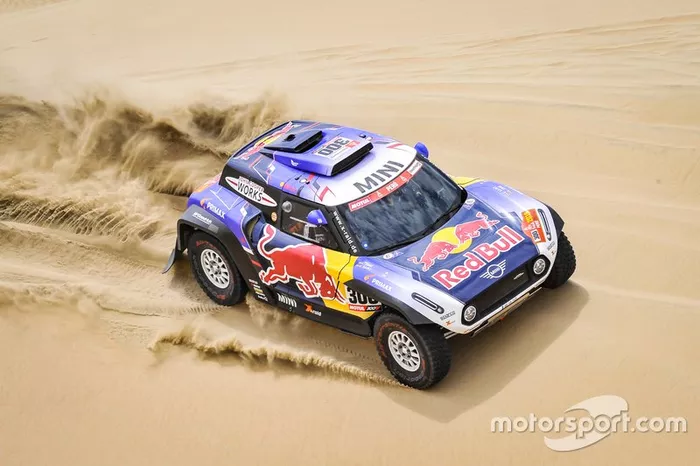 #300 X-Raid Mini JCW Team: Carloz Sainz, Lucas Cruz