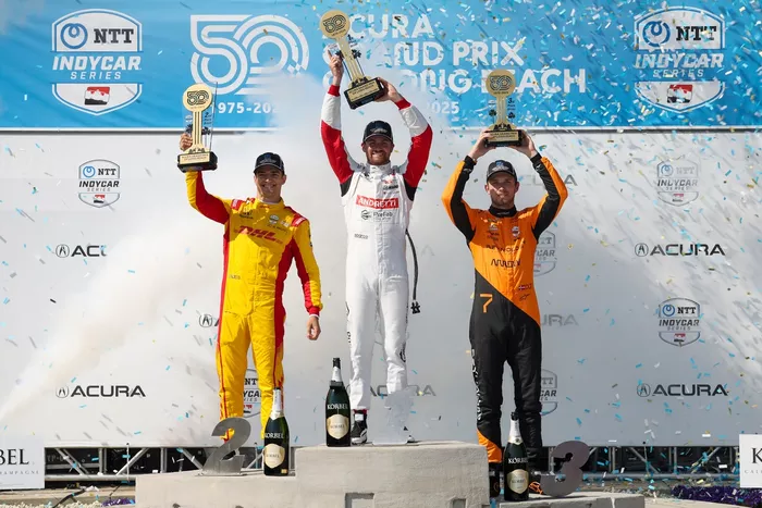 Alex Palou, Chip Ganassi Racing, Kyle Kirkwood, Andretti Global, Christian Lundgaard, Arrow McLaren
