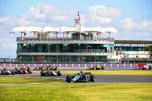 Dan Ticktum, Dams leads Christian Lundgaard, ART Grand Prix at the start of the race