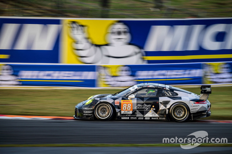 #88 Proton Racing Porsche 911 RSR: Khaled Al Qubaisi, David Heinemeier Hansson, Patrick Long