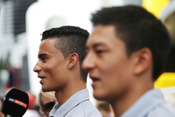 Pascal Wehrlein, Manor Racing; Rio Haryanto, Manor Racing