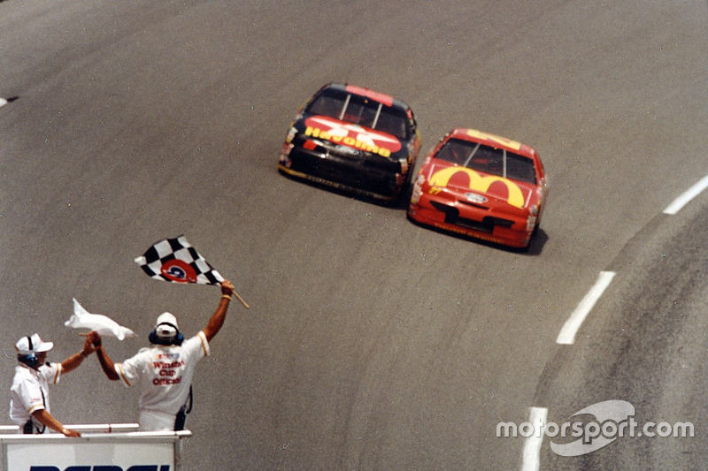 1. Jimmy Spencer, Junior Johnson Racing, Ford Thunderbird, 2. Ernie Irvan, Robert Yates Racing, Ford Thunderbird