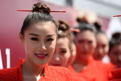 Des Grid Girls