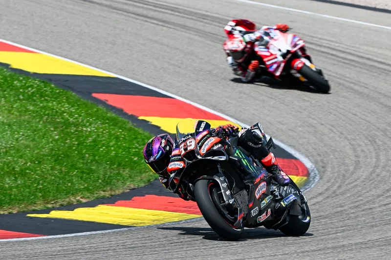 Jorge Martin, Aprilia Racing Team