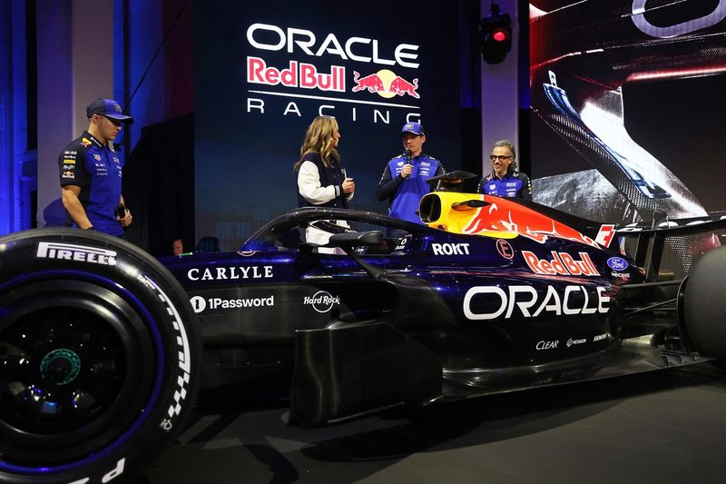 Isack Hadjar, Red Bull Racing, Max Verstappen, Red Bull Racing, Laurent Mekies, directeur de Red Bull Racing