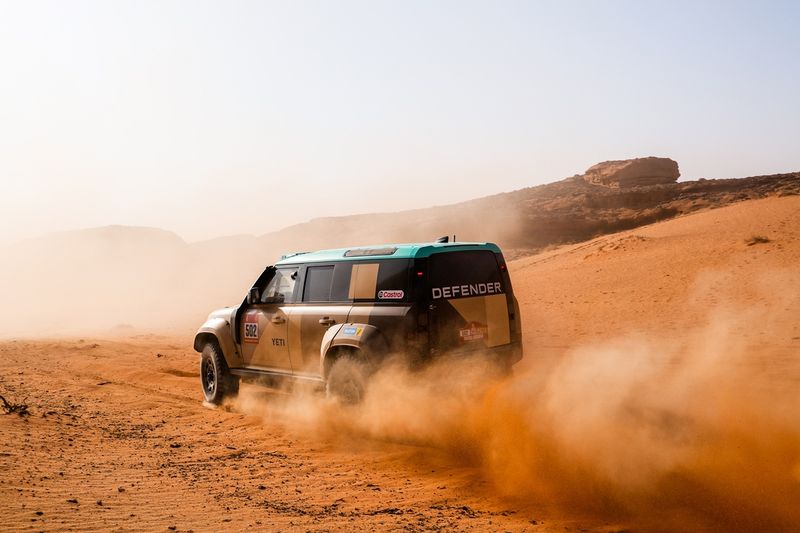 #502 Defender Rally, Defender D7X-R: Rokas Baciuska, Oriol Vidal 