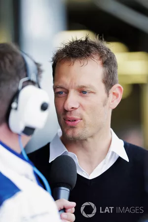 David Croft interviewt Alex Wurz
