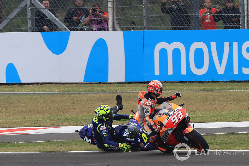 Marc Marquez, Repsol Honda Team, Valentino Rossi, Yamaha Factory Racing crashes