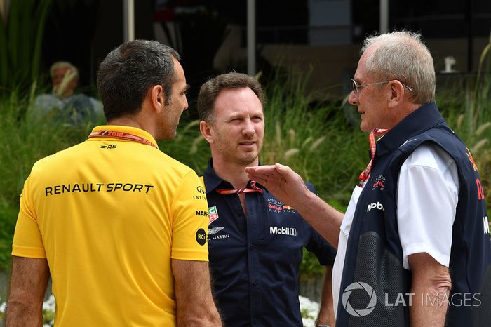 Christian Horner, director del equipo Red Bull Racing, Dr. Helmut Marko, consultor de Red Bull Motorsport y Cyril Abiteboul, director general de Renault Sport F1