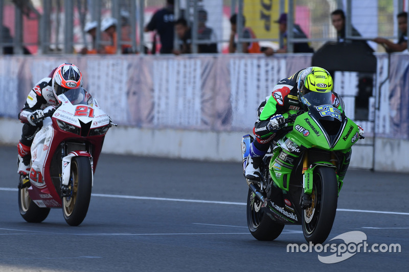 SS600: Zaqhwan Zaidi, Musashi Boon Siew Honda dan Azlan Shah, Manual Tech KYT Kawasaki Racing