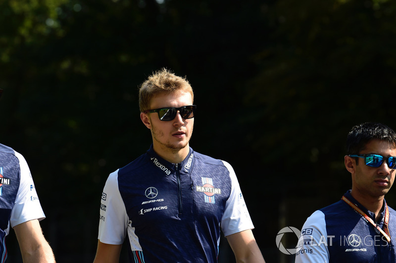 Sergey Sirotkin, Williams Racing walks the track