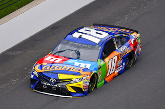 Kyle Busch, Joe Gibbs Racing, Toyota Camry M&M's Caramel