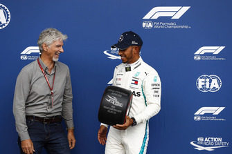 Damon Hill ve Pole: Lewis Hamilton, Mercedes AMG F1