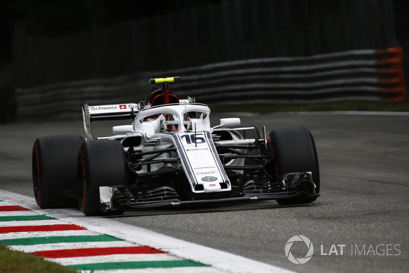 15: Charles Leclerc, Sauber C37, 1'21.889
